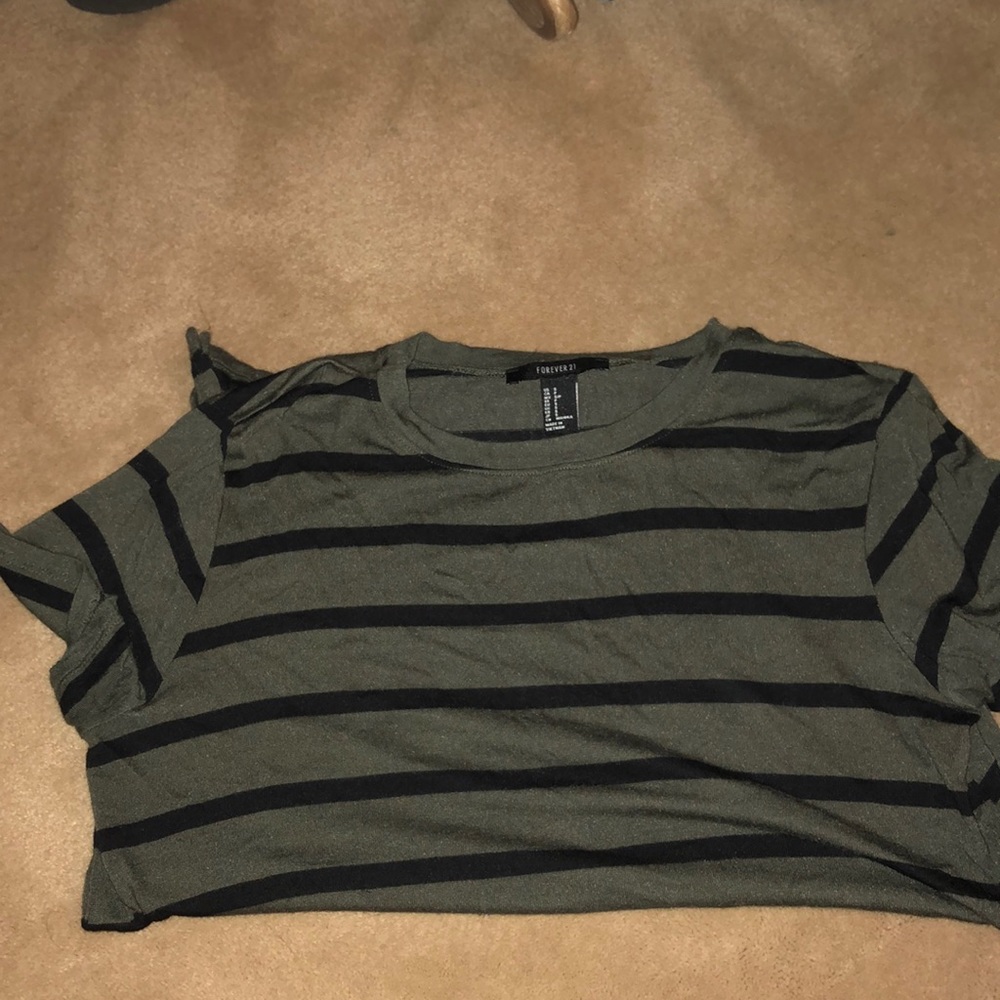 Black and green T-shirt